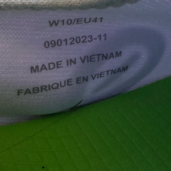 OOFOOS OOMG PURPLE JADE FADE RECOVERY SHOES SIZE 10 - Picture 11 of 16